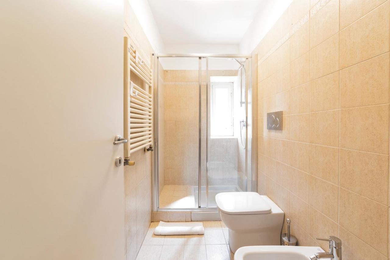 Roomy Apartment Close To Subway M5! Milano Ngoại thất bức ảnh